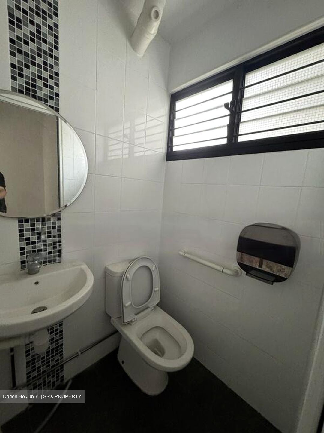 811 HOUGANG CENTRAL (D19), Shop House #486020431